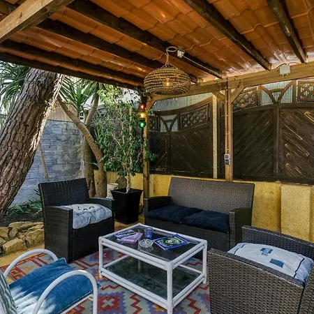 Hébergement de vacances Casa En Urb Cala Montgo *
