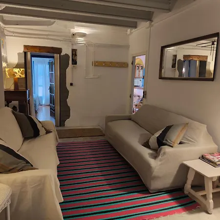 Semesterbostad Casa En Urb Cala Montgo L' Escala